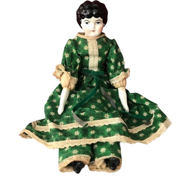Vintage Other - PORCELAIN AND CLOTH CHINA DOLL